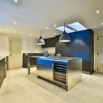 Penthouse Le Lustre Apartment *